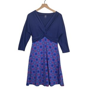 Title Nine Dress Small Twist Front Geometric Print Fit Flare Knee Length Stretch